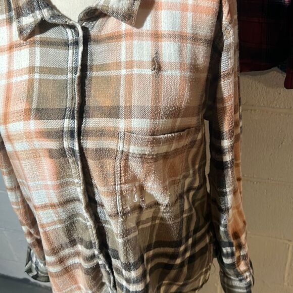 Up Cycle Flannel   - Picture 6 of 10